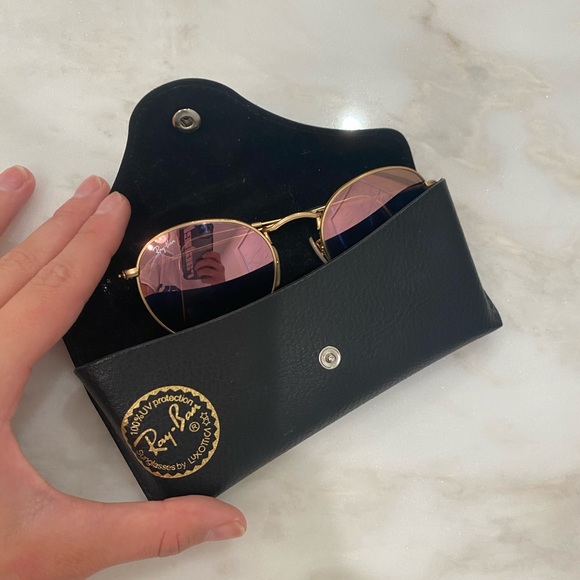 Ray Bans! - Picture 2 of 6